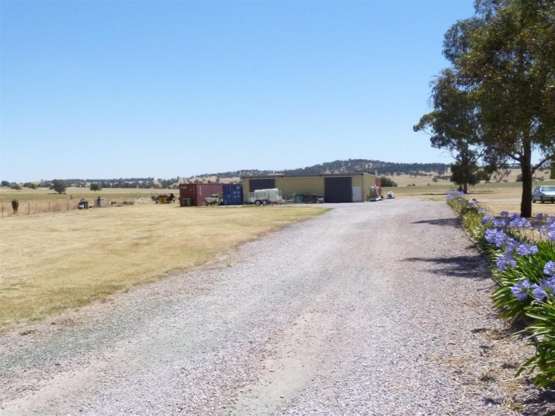 35 Noble Road, Parkes NSW 2870