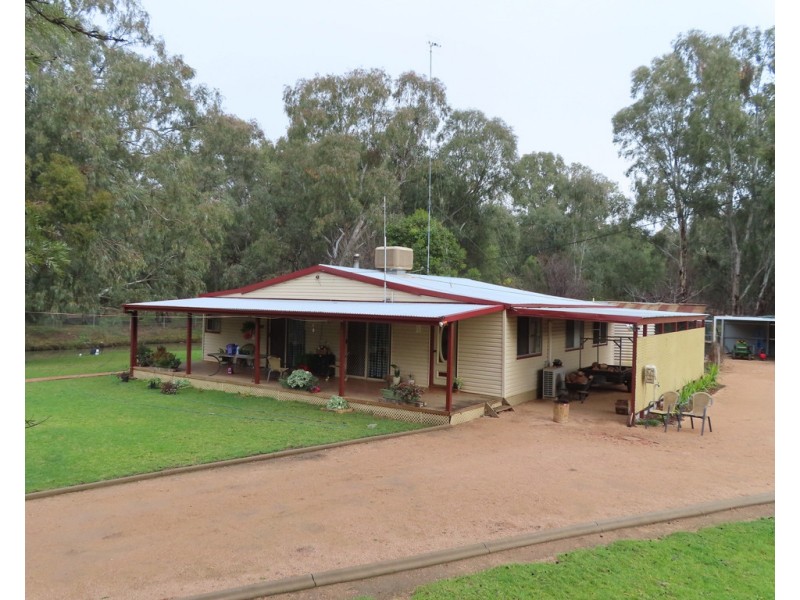 “COOINDA” 69 Cooinda Lane, Condobolin NSW 2877