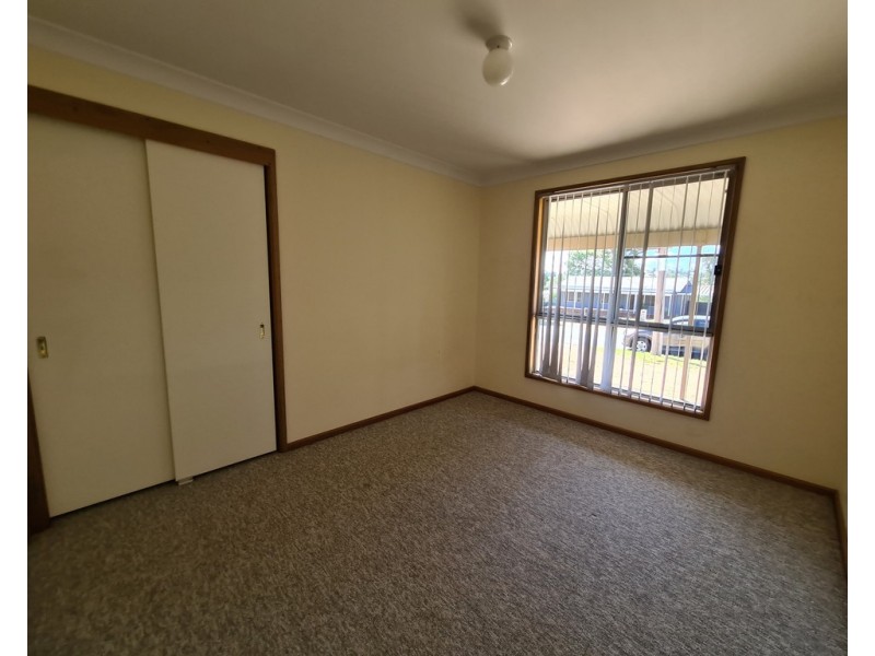 71 Medlyn Street, Parkes NSW 2870
