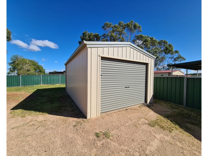 71 Medlyn Street, Parkes NSW 2870