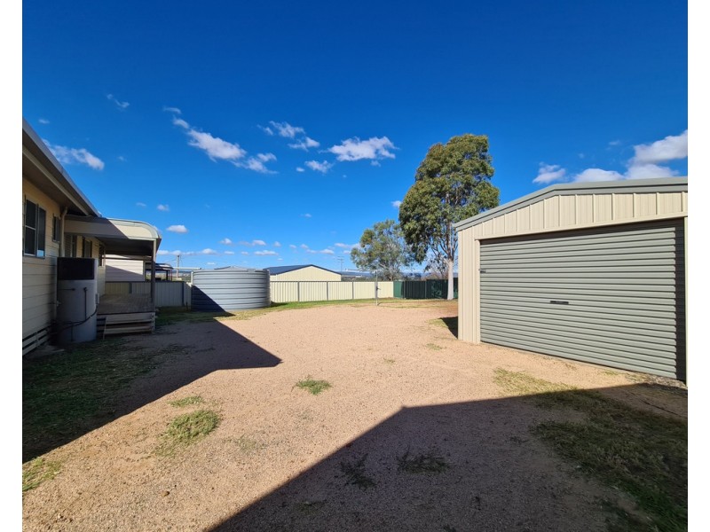 71 Medlyn Street, Parkes NSW 2870