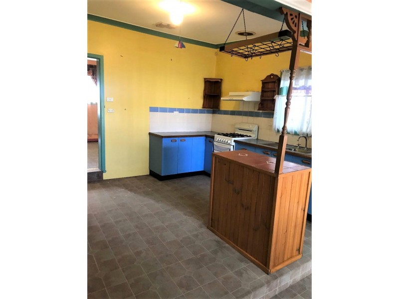 112 Clarinda Street, Parkes NSW 2870