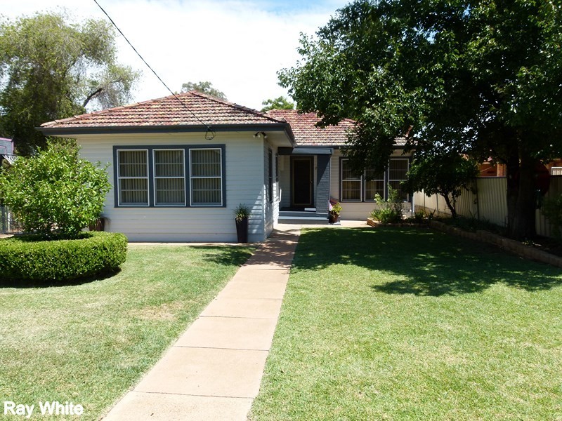 28 Grenfell Street, Forbes NSW 2871