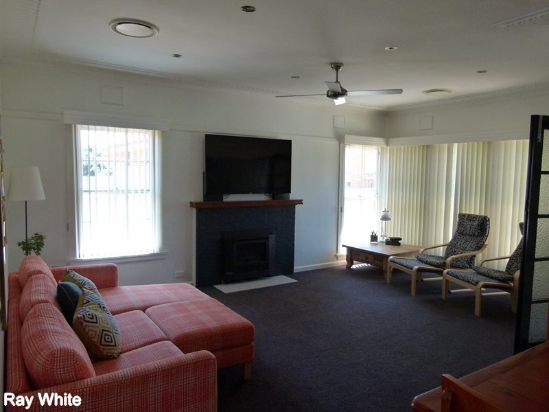 28 Grenfell Street, Forbes NSW 2871