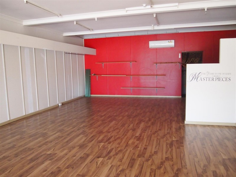 366 Clarinda St, Parkes NSW 2870