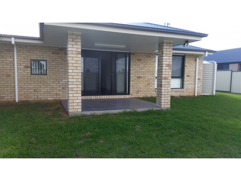 10 Monastery Close, Parkes NSW 2870