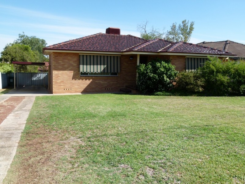 42 Patterson Street, Forbes NSW 2871