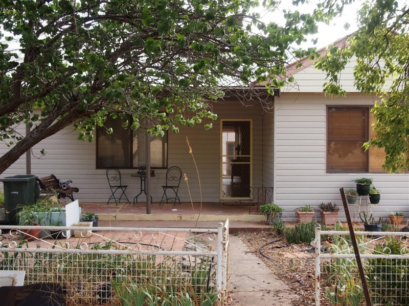 1 Joshroddan, Peak Hill NSW 2869