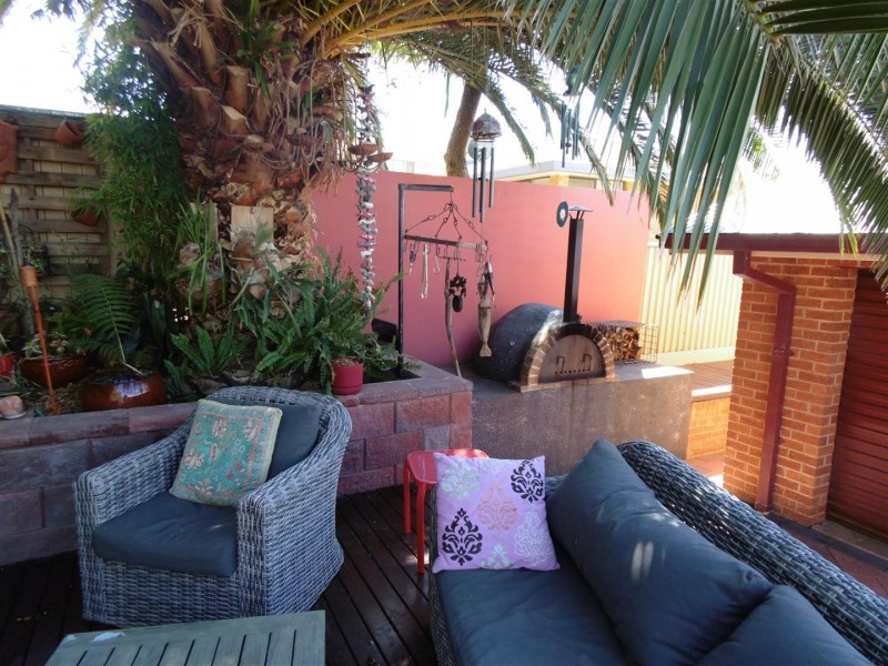 2 Mengarvie Road, Parkes NSW 2870
