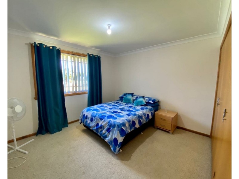 1/16 Ebelina Crescent, Parkes NSW 2870