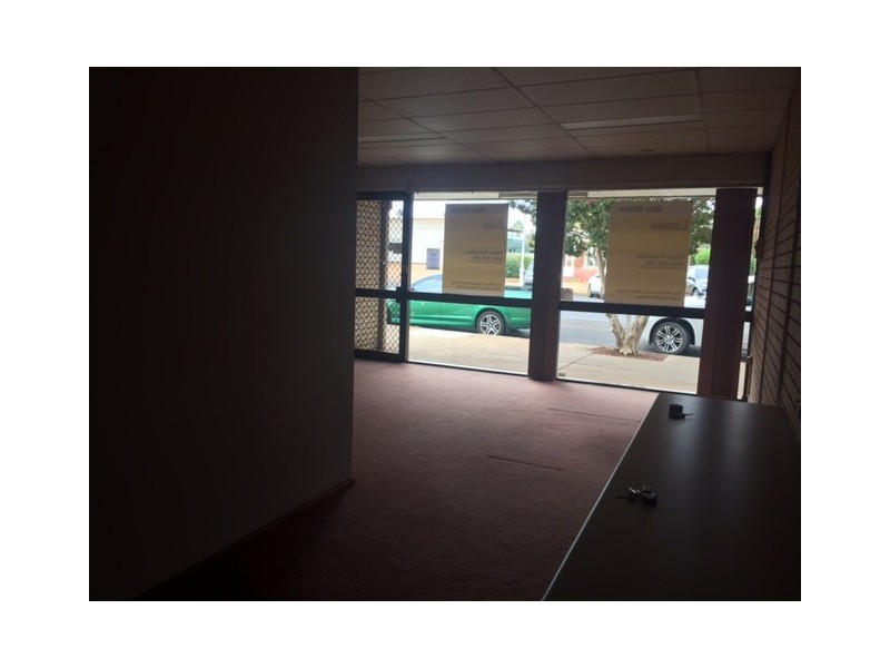 4/364 Clarinda ST, Parkes NSW 2870