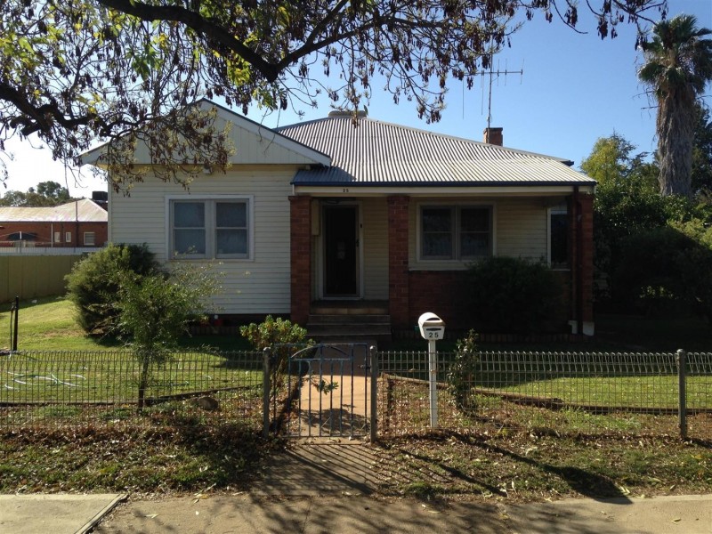 25 Clarinda Street, Parkes NSW 2870