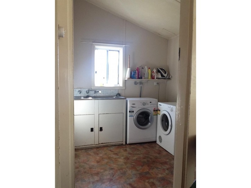 25 Clarinda Street, Parkes NSW 2870