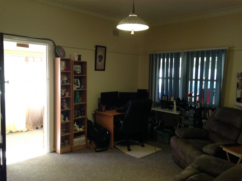 25 Clarinda Street, Parkes NSW 2870