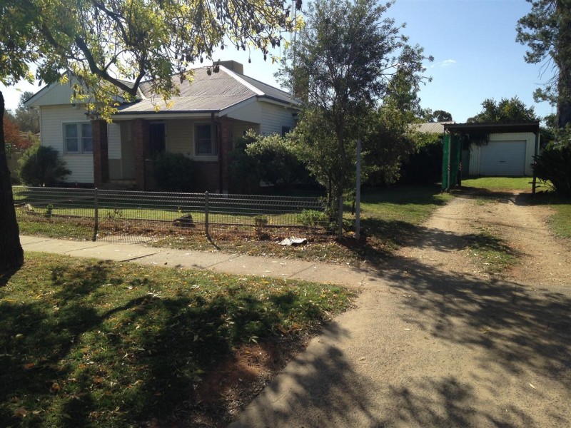 25 Clarinda Street, Parkes NSW 2870