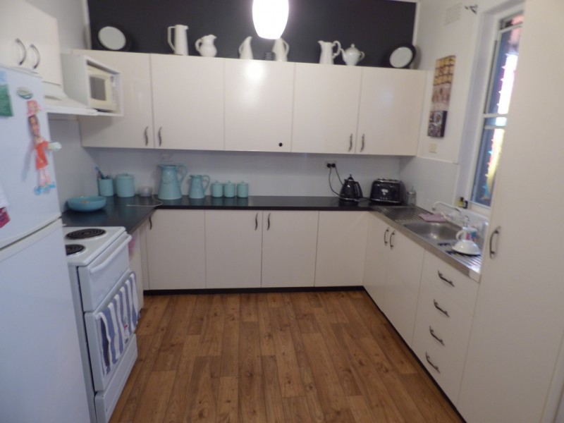 36 Clement Street, Forbes NSW 2871