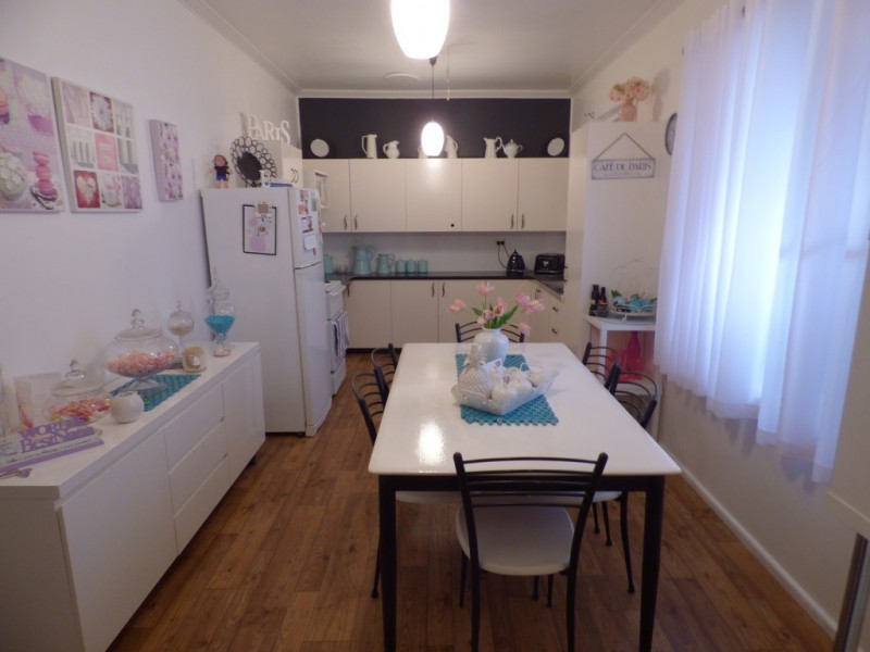 36 Clement Street, Forbes NSW 2871