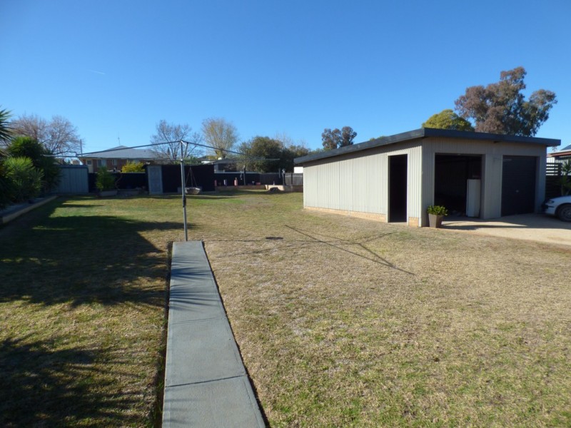 36 Clement Street, Forbes NSW 2871