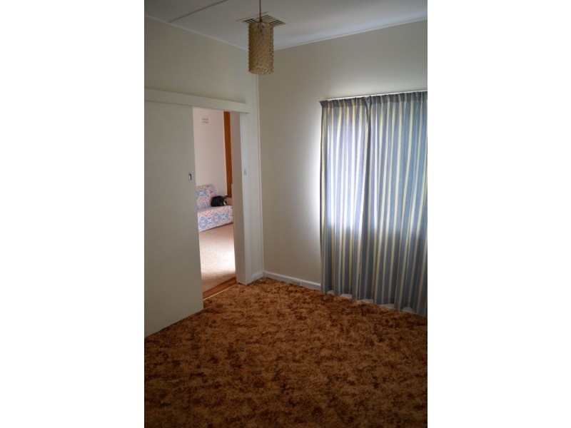 8 Bright St, Condobolin NSW 2877
