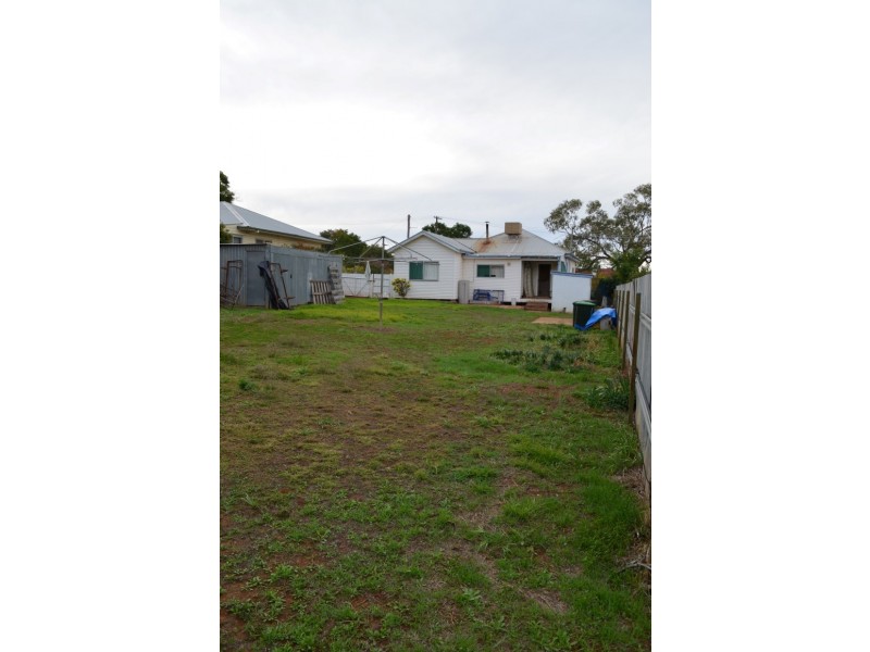 8 Bright St, Condobolin NSW 2877