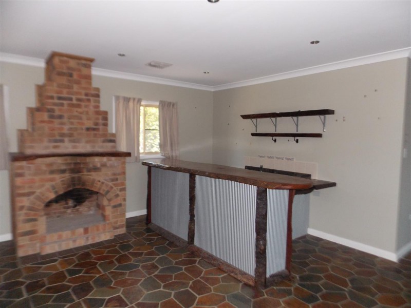 15 Glenwarrie Place, Parkes NSW 2870