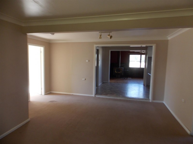 18 Haylock Street, Tullamore NSW 2874