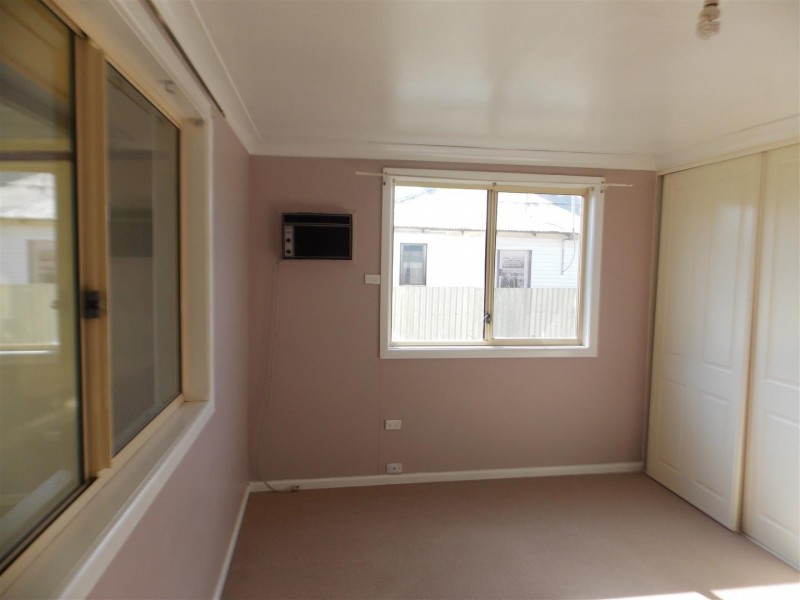18 Haylock Street, Tullamore NSW 2874