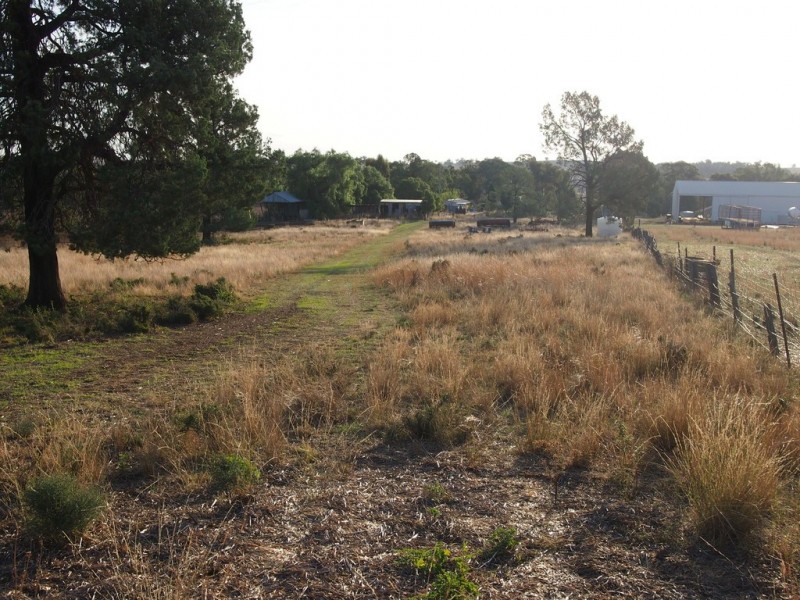 Iona 1a Welcome Road, Parkes NSW 2870