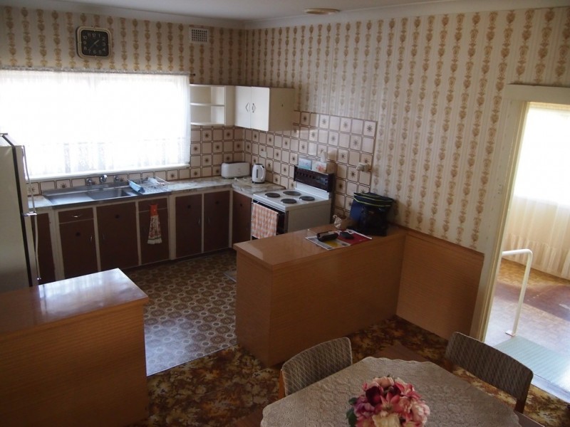 7 Callaghan Street, Parkes NSW 2870