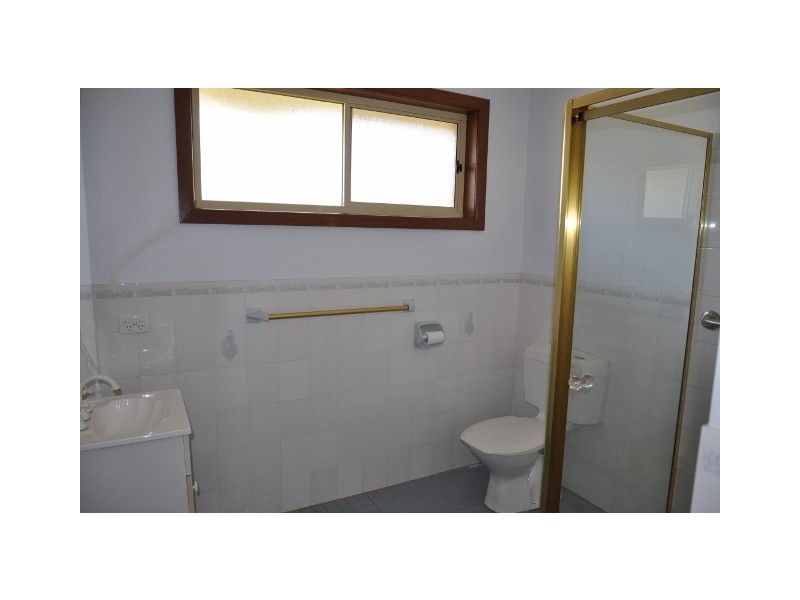 34 Aurora Street, Eugowra NSW 2806