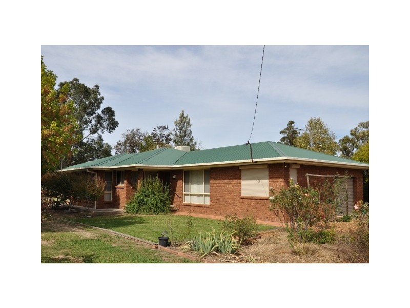 34 Aurora Street, Eugowra NSW 2806