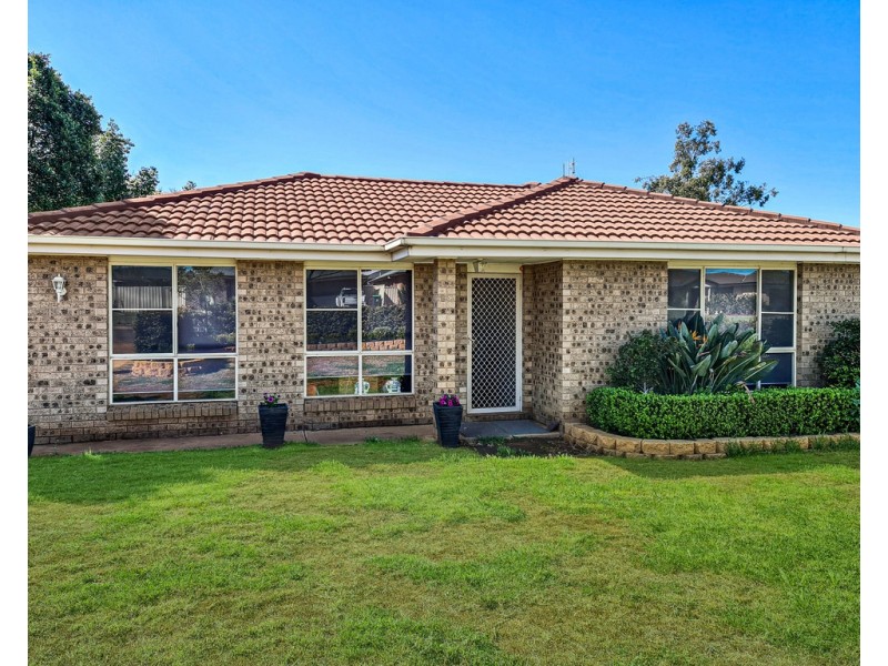 54 Best Street, Parkes NSW 2870