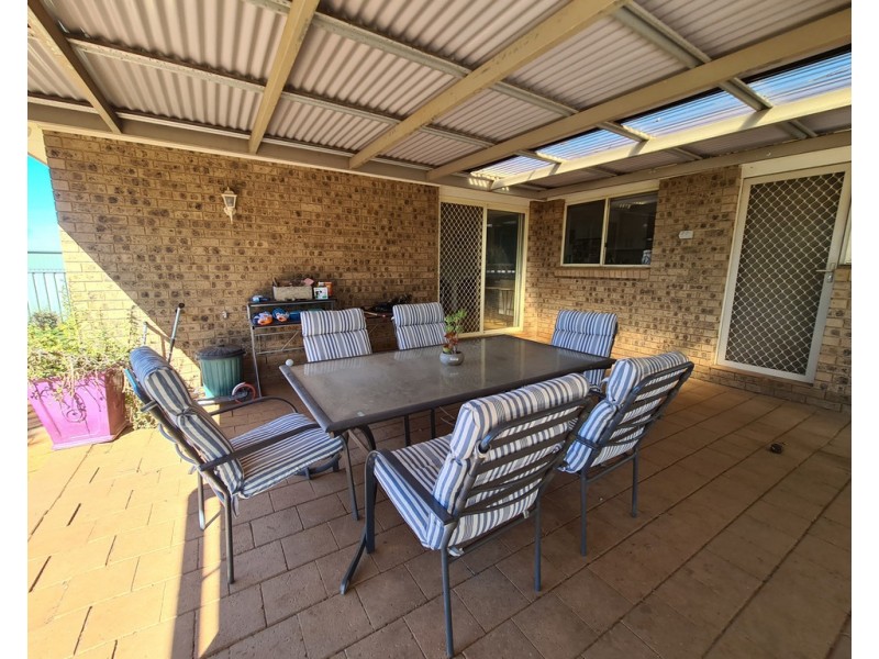 54 Best Street, Parkes NSW 2870