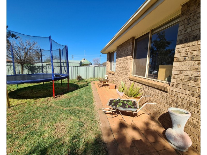 54 Best Street, Parkes NSW 2870