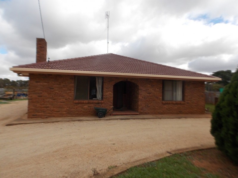 22 Nash Street, Parkes NSW 2870
