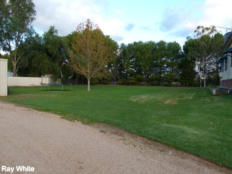 76 Rifle Range, Forbes NSW 2871