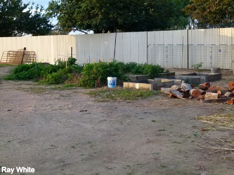 76 Rifle Range, Forbes NSW 2871