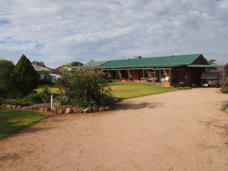 4a Cooke Street, Parkes NSW 2870