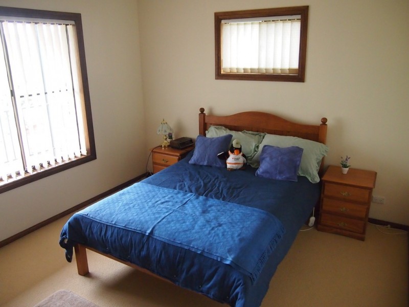 4a Cooke Street, Parkes NSW 2870