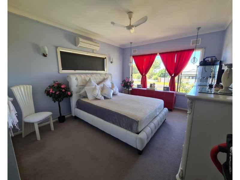 32 Want Street, Parkes NSW 2870