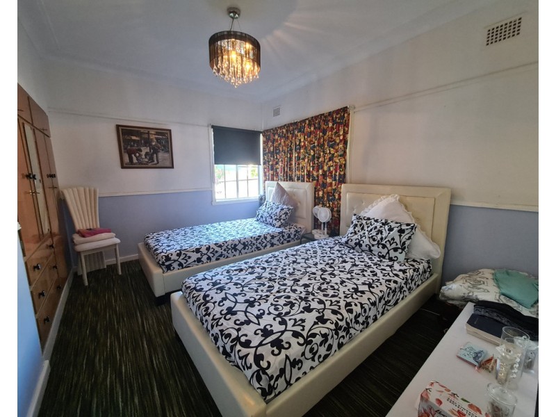 32 Want Street, Parkes NSW 2870