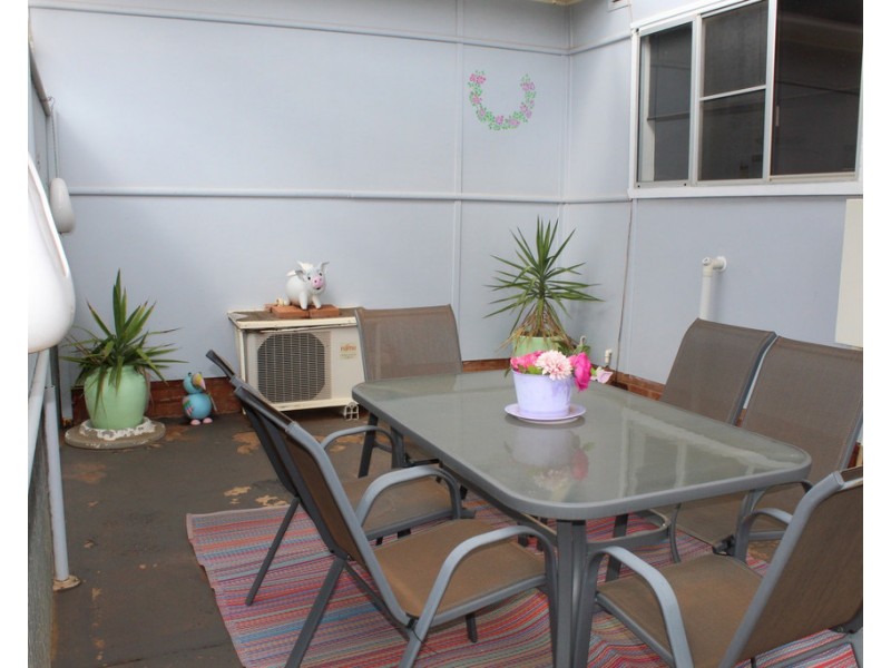 32 Want Street, Parkes NSW 2870