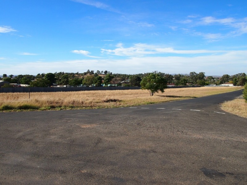 205,484-486 Coleman Road, Parkes NSW 2870
