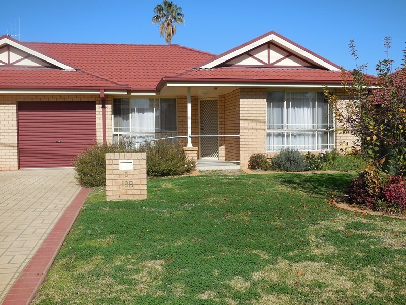 19B Oxford Street, Forbes NSW 2871
