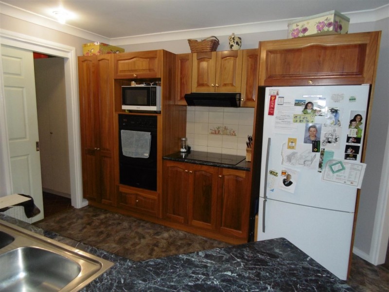 8 Glengowrie Close, Parkes NSW 2870