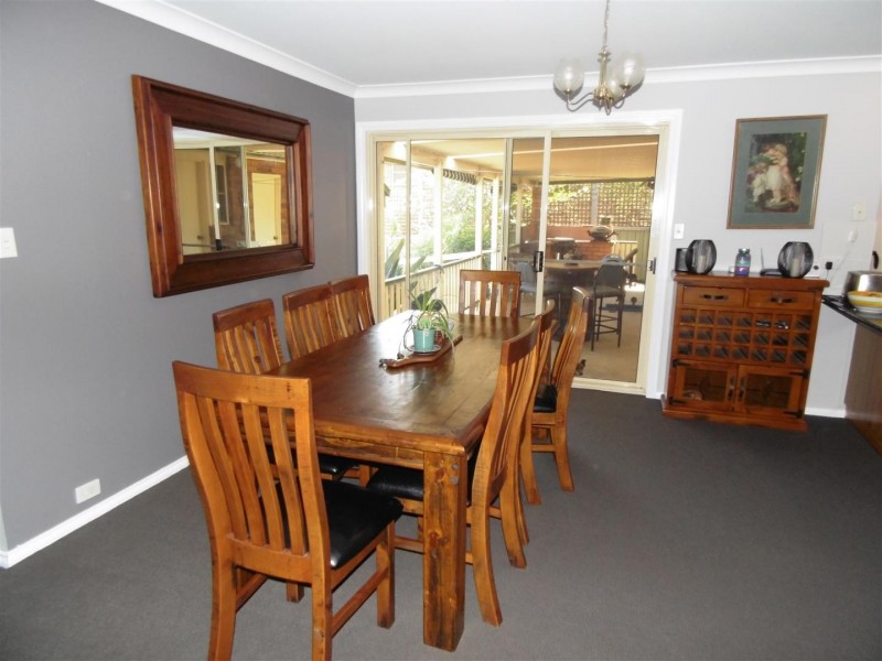 8 Glengowrie Close, Parkes NSW 2870