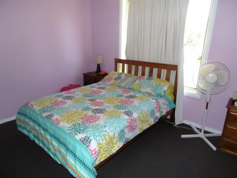 8 Glengowrie Close, Parkes NSW 2870
