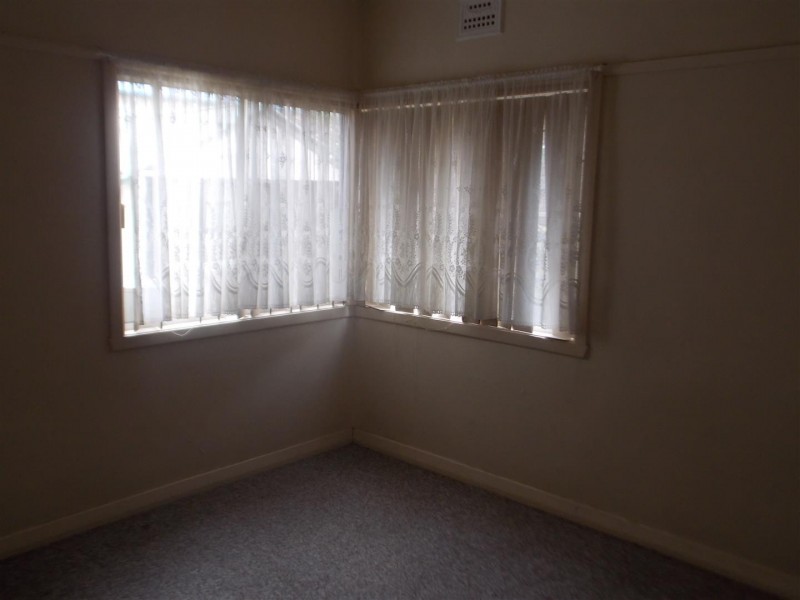 22A and 22B Close Street, Parkes NSW 2870