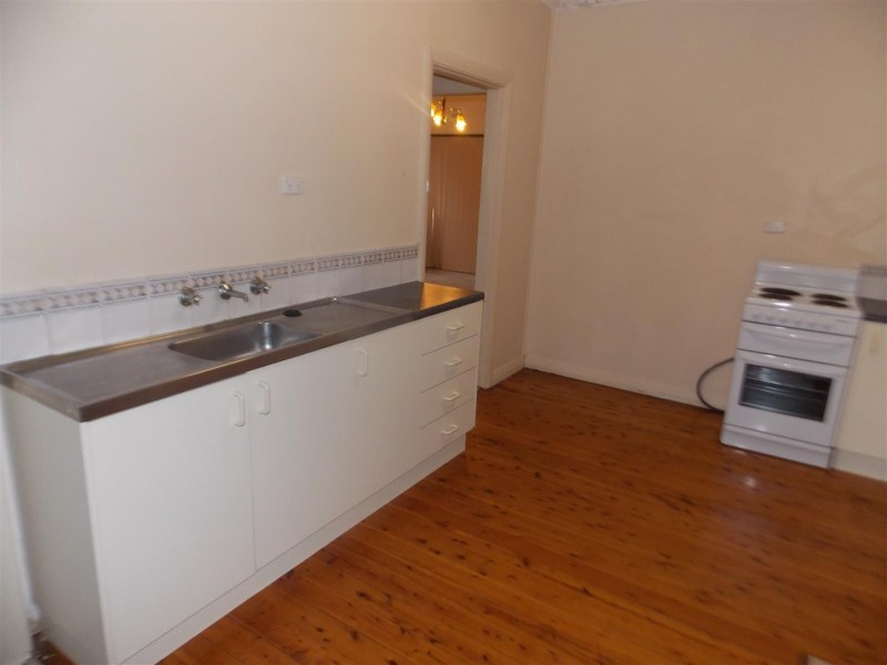 22A and 22B Close Street, Parkes NSW 2870