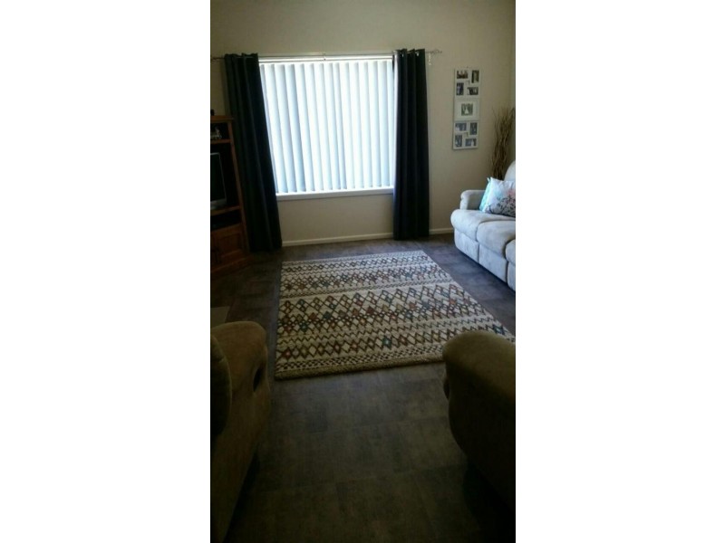 7 Hinkler Street, Tullamore NSW 2874